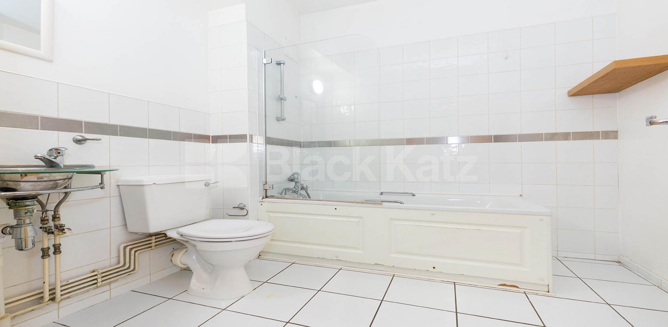 			2 Bedroom, 1 bath, 1 reception Apartment			 SPRINGFIELD HOUSE LOFTS-TYSSEN STREET, DALSTON/HAGGERSTON